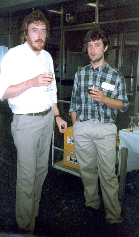 1997-08-27 - Receptie na het doctoraat van Tom Beeckman met zijn toekomstige baas Dirk Inzé.